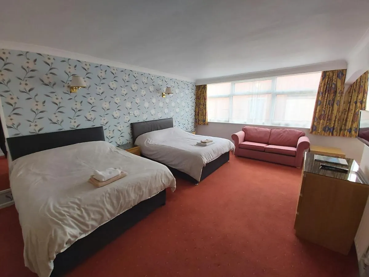 ***  The Highfield Hotel Брадфорд Великобритания