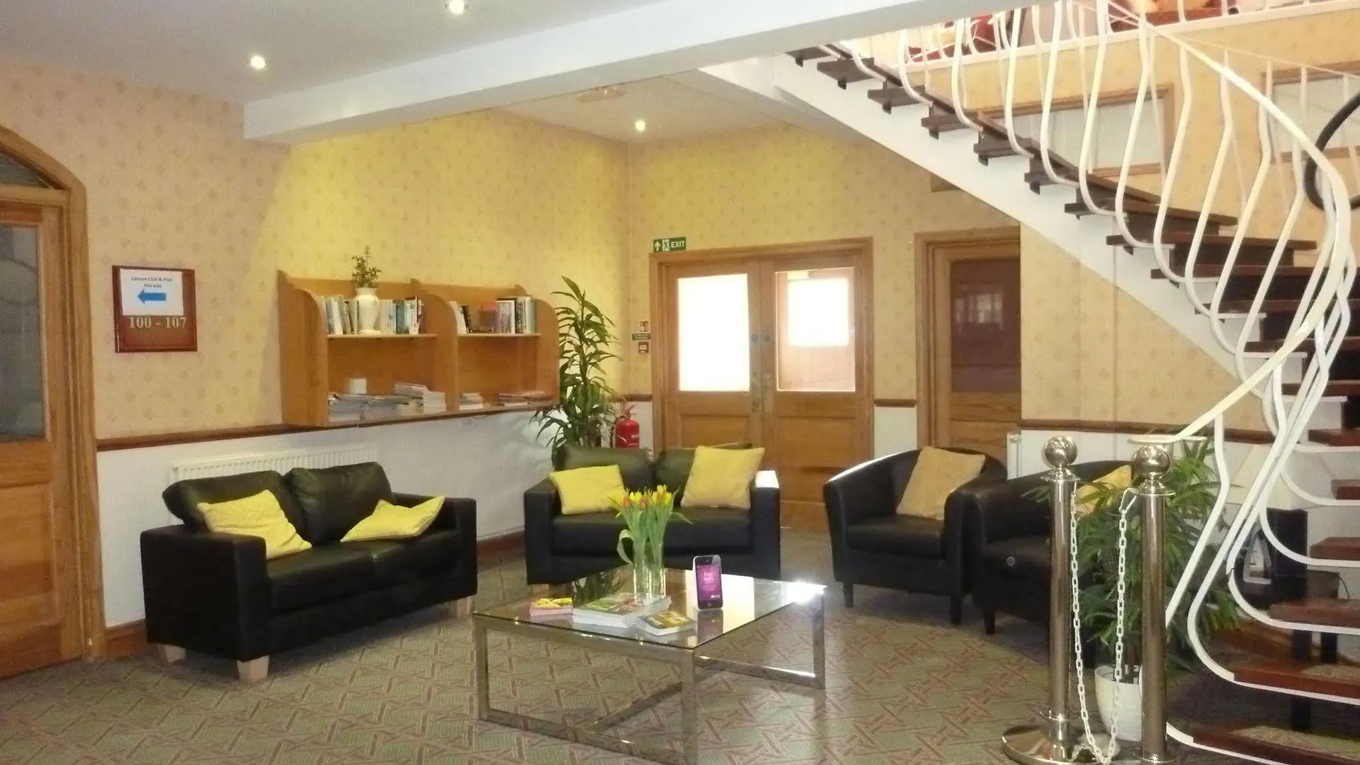 The Highfield Hotel Брадфорд